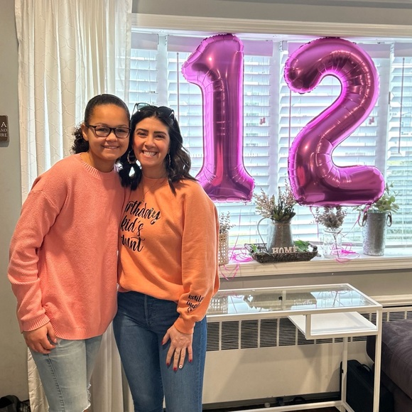 Meet your Posher, Jessica - Picture 2 of 4